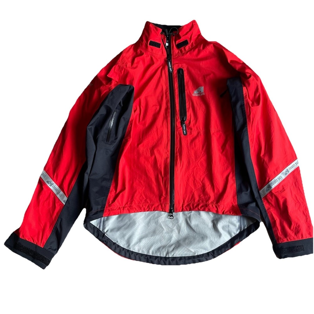 Showers Pass Elite Cycling Jacket Men's Medium Red Pockets Vents Waterproof